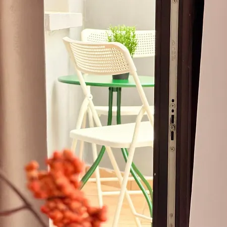 Spacious 2br Steps From The Palace Of Parliament - Walk Everywhere アパート ブカレスト