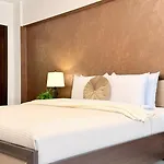 Spacious 2br Steps From The Palace Of Parliament - Walk Everywhere * Bucarest