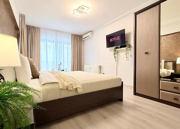 Spacious 2br Steps From The Palace Of Parliament - Walk Everywhere Apartament *