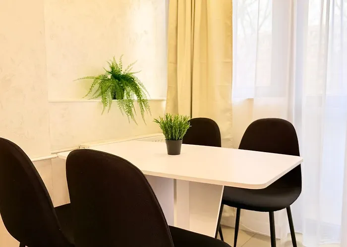 Spacious 2br Steps From The Palace Of Parliament - Walk Everywhere Apartament Bucureşti